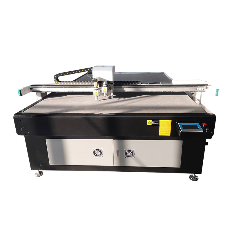 China Trade Assurance boxes cutting table roll sticker printer colored cardboard sheets flatbed cutter With auto feeding table