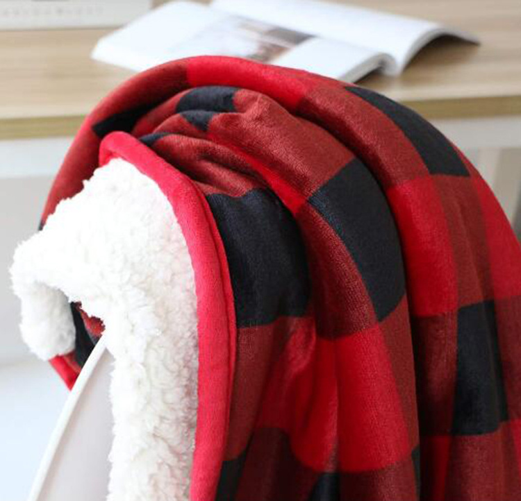 wholesale knitted warm soft serging plaid 100% polyester flannel sherpa fleece blanket for winter in china yiwu market