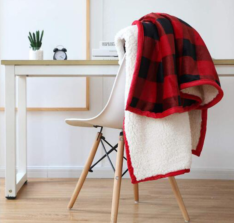 wholesale knitted warm soft serging plaid 100% polyester flannel sherpa fleece blanket for winter in china yiwu market