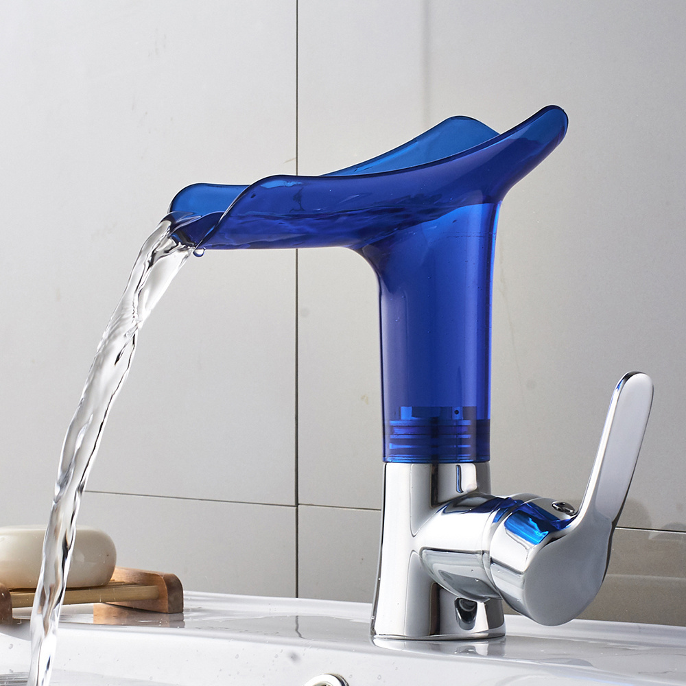 FLG Hot and cold basin faucet Basin faucet on blue Special design water faucet new design