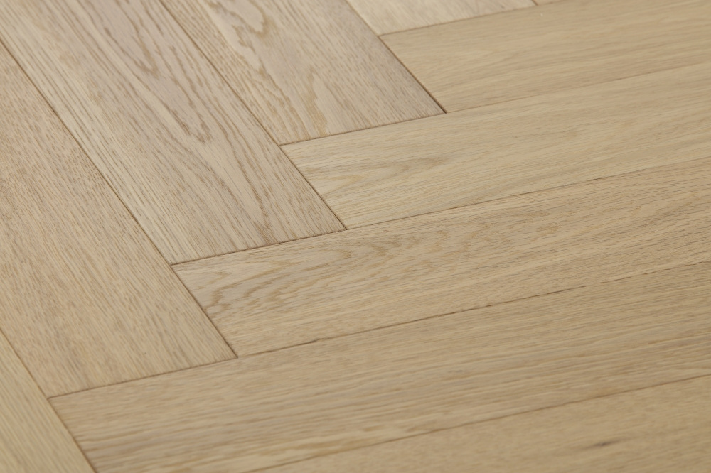 Oak herringbone with natural color wire drawing  engineered wood flooring