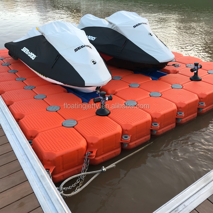 Floating dock with boat lift