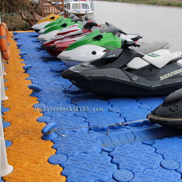 plastic floating pontoon jetski dock system