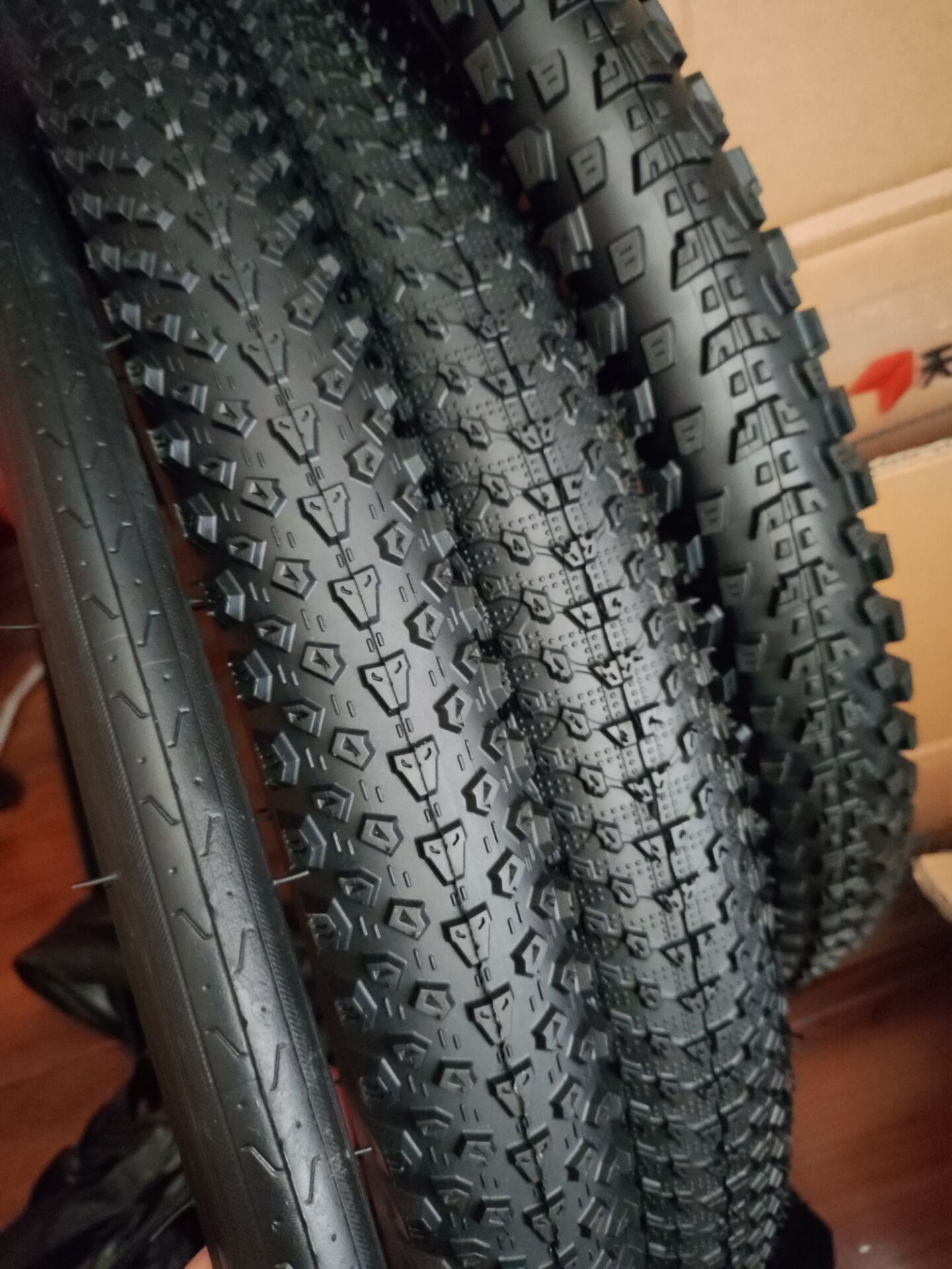 Bicycle Tires and Inner Tubes 28*1 3/8 Mountain Bike Tires and Inner Tubes 26x1 3/8