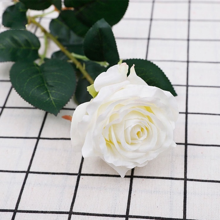 QiHao Hot Sale Single Head Stem Silk Artificial Flower Roses for Valentine's Day