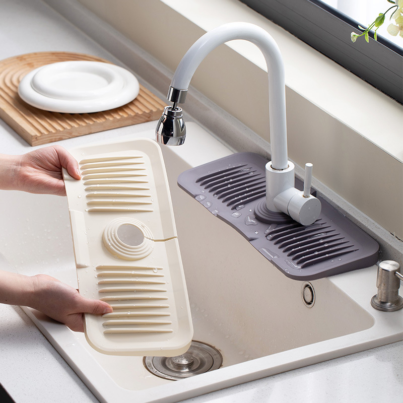 Hot Selling kitchen sink splash guard silicone faucet mat handle drip catcher tray behind faucet with soap dispenser hole