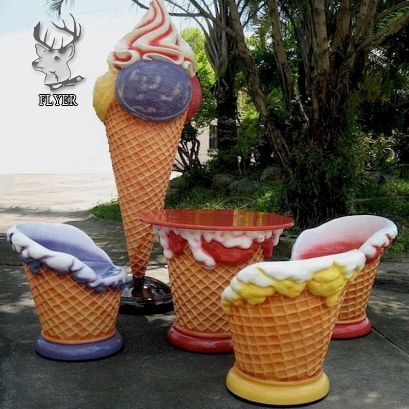 Modern Decorative Fiberglass Ice Cream Furniture Life Size Fiberglass Ice Cream Chairs and Table Sculpture