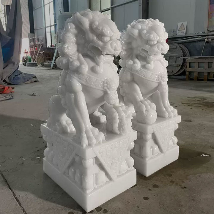 Wholesale bedroom office desk attract wealth white stone carving lion animal statue sculpture