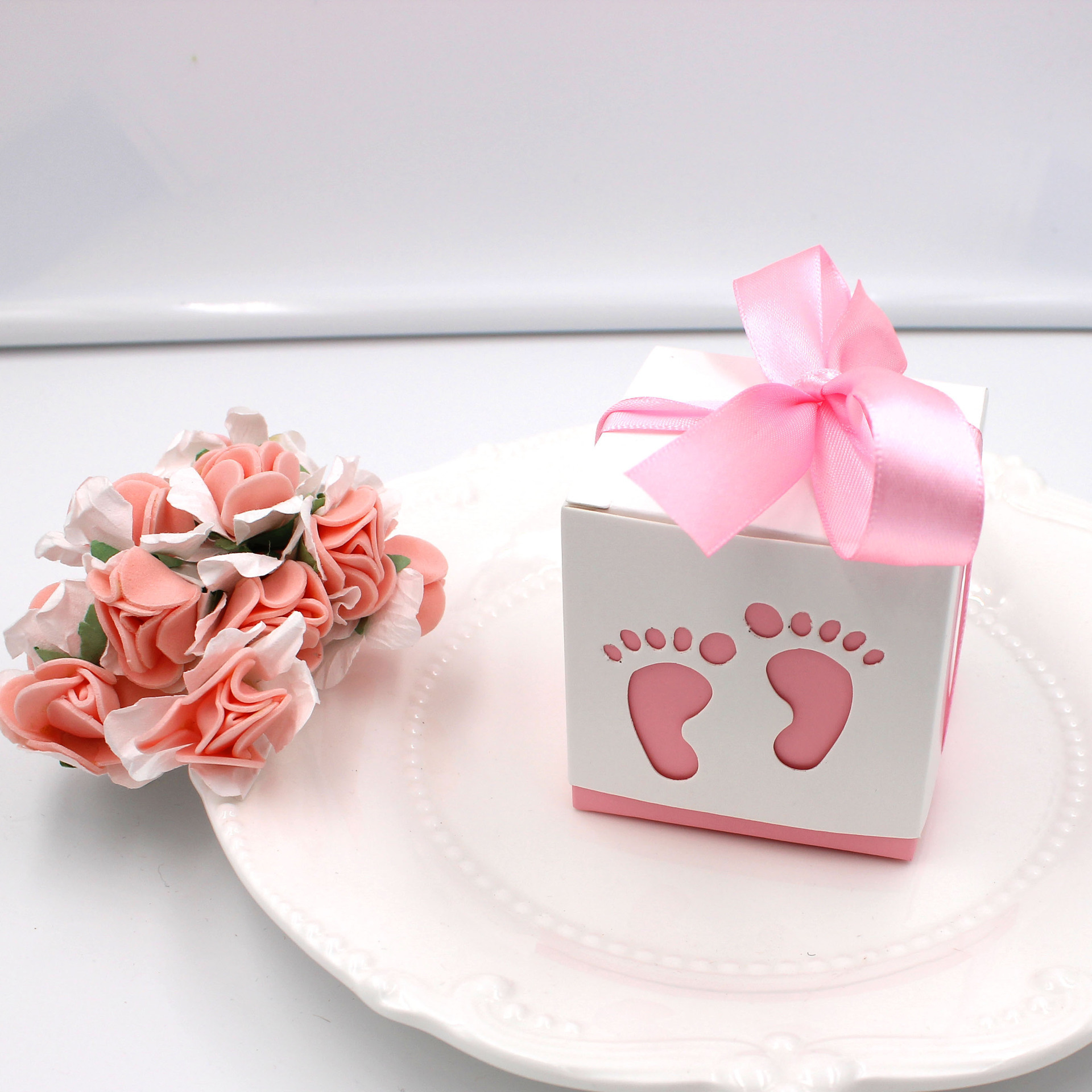 Baby Shower Baby Foot Candy Box Laser Cut-out Baby Shower Favor Gift Candy Box Gift Boxes For Boy Girl Birthday Party