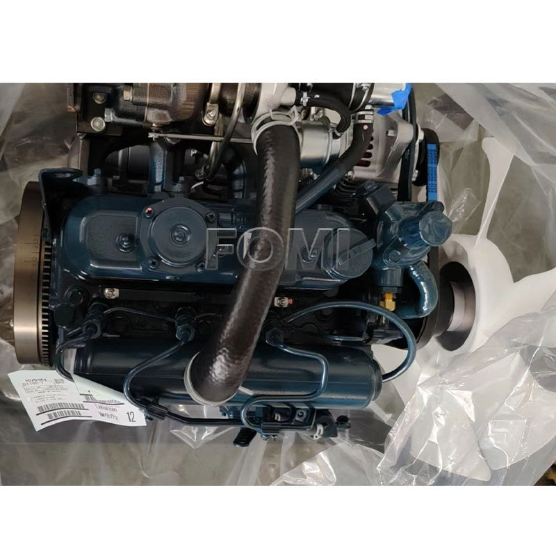 FOMI Made In Japan D1105-T D1105-T-EU1 Kubota 4 Cylinder Diesel D1105 Engine 24.1KW 3000RPM For Excavator Parst