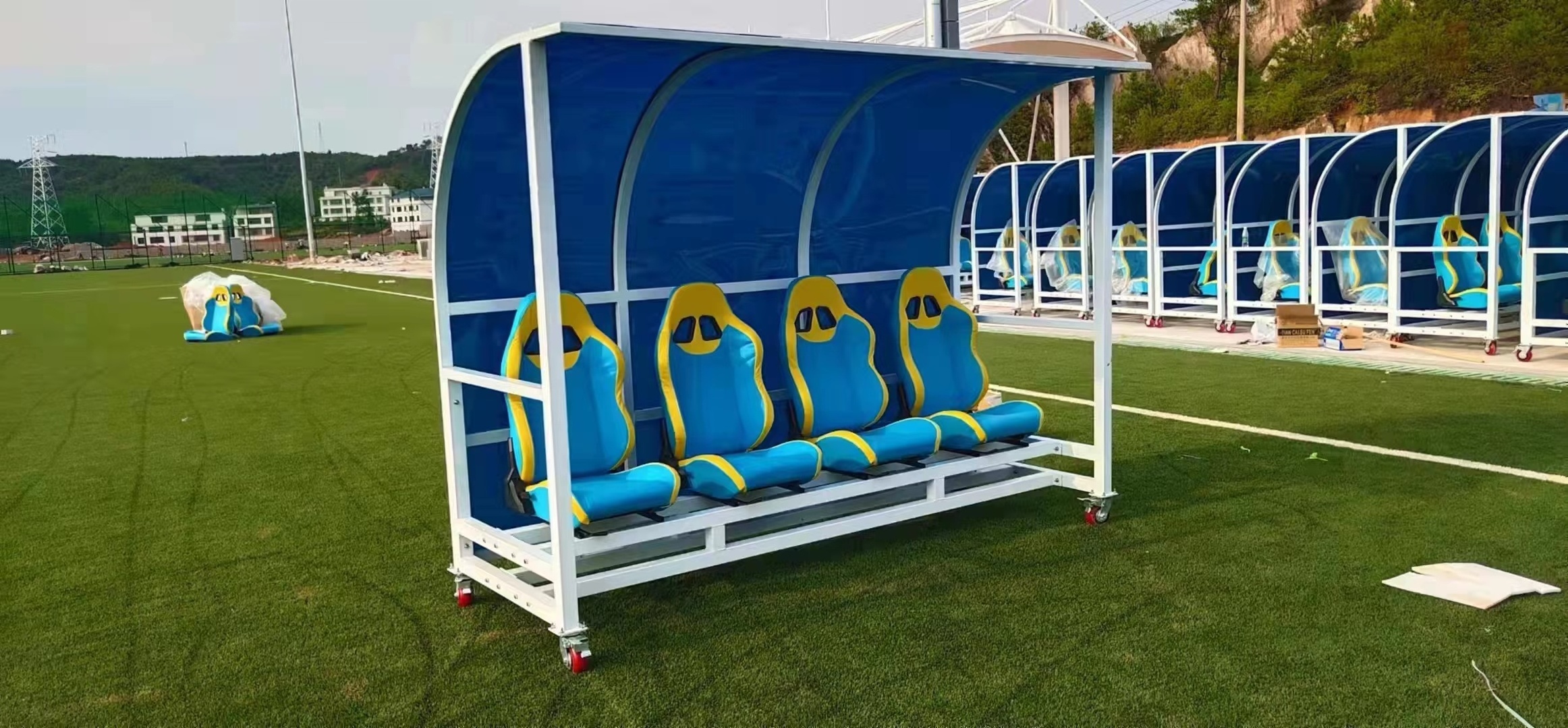 Hot Sale Luxury Outdoor Substitute Bench Shelter for Football Soccer Team Player