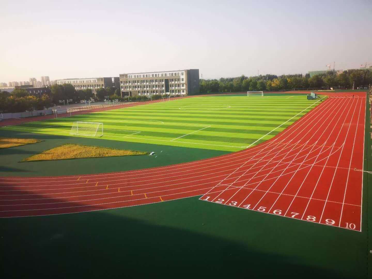 EPDM Rubber Granules Synthetic Runway Sport Running Track for School Playground Tartan Track