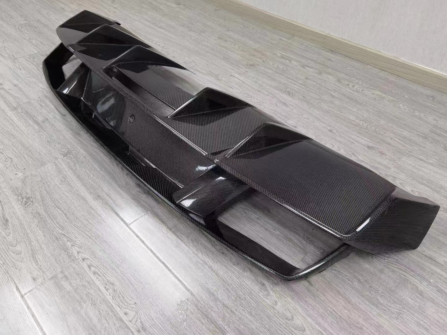 DMC style  carbon fiber rear bumper lip for Lamborghini Gallardo  LP550 560 570 perfect fitment