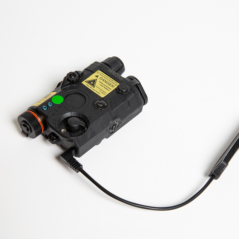 FMA AN/PEQ 15 LA-5 Function Version  LED White light +  Green Laser Version With  IR Laser  TB0075