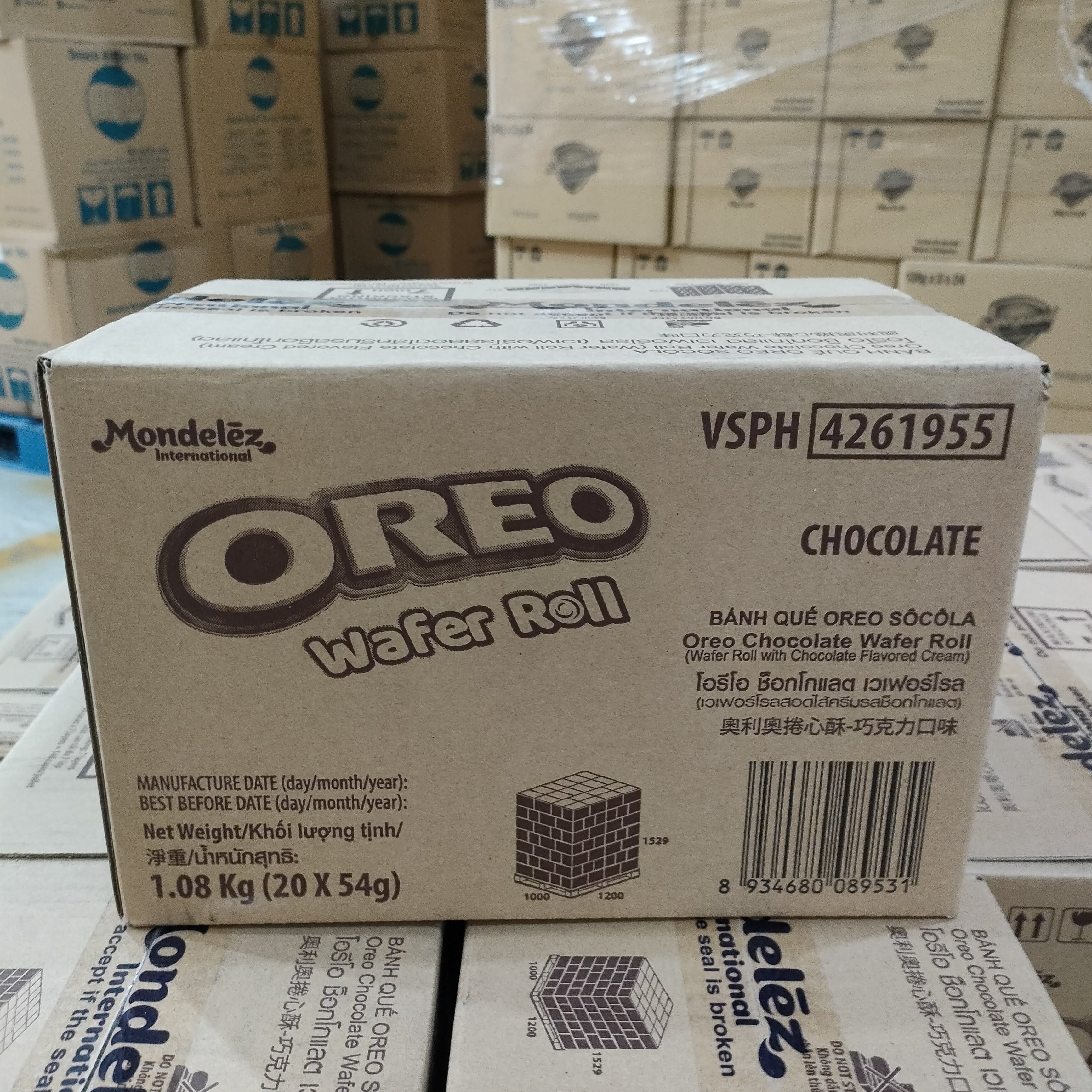 Oreoo Wafer Roll Chocolate Oreo Biscuits 54g x 20/ Wholesale The Best Seller Oreoo Wafers Rolls/ Oreo Wafer Roll Vietnam Export