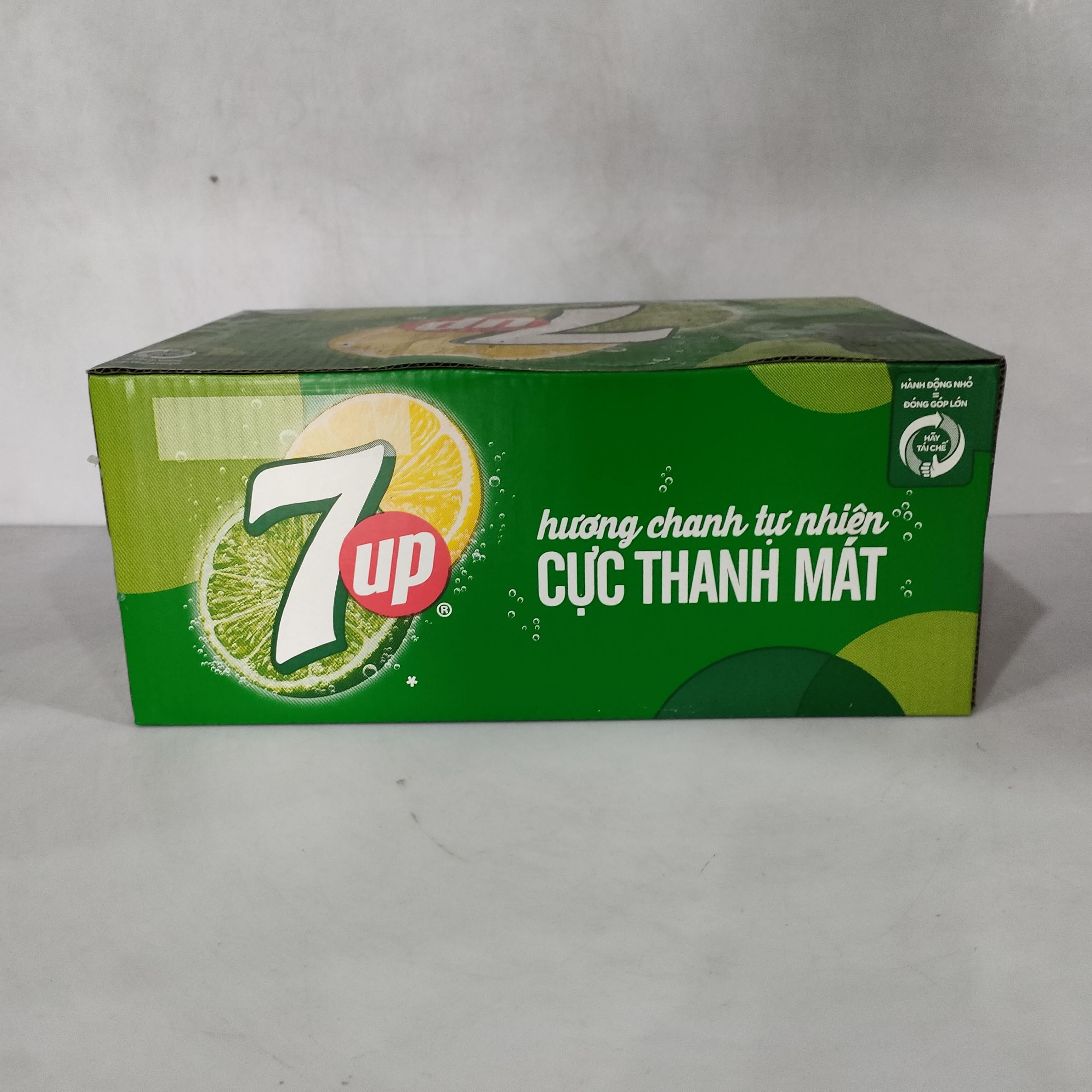 Wholesale Fruit Flavor Carbonated Soft Drink 7Up 320ml exotic drink Hot Product Soft Drink Beverages From Vietnam