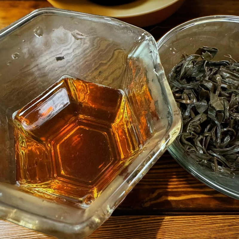 Hot selling Chinese famous Guizhou black tea ,loose hong cha  free sample with the lowest price