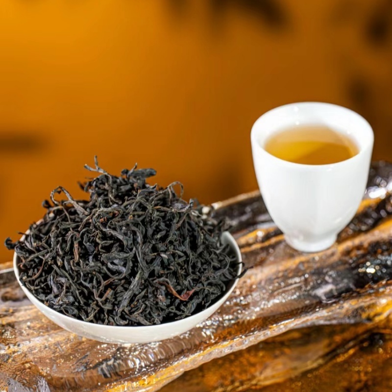 High quality  Chinese  traditional  black tea  called Guizhou ancient tree  black tea  as a gift  for leader and family