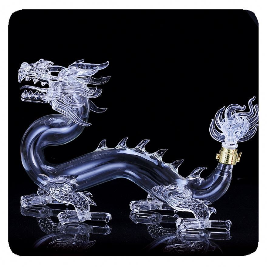 New Antique Magic Handmade Blown Borosilicate1000ml Liquor Whiskey Wine Dragon Animal Shaped Clear Glass Bottle Decanter