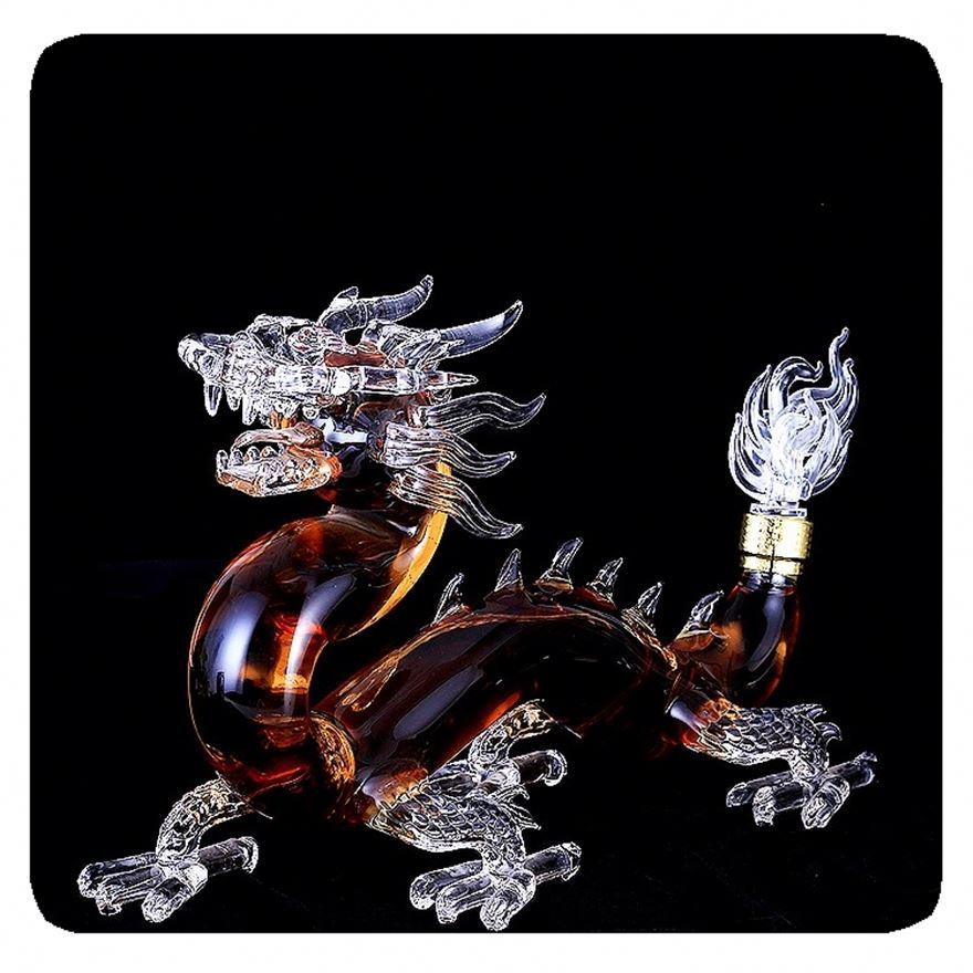 New Antique Magic Handmade Blown Borosilicate1000ml Liquor Whiskey Wine Dragon Animal Shaped Clear Glass Bottle Decanter