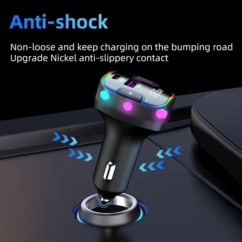 The new  car type c charger TWS usb fast charge Multifunction car phone holder charger