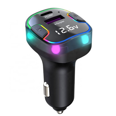 The new  car type c charger TWS usb fast charge Multifunction car phone holder charger