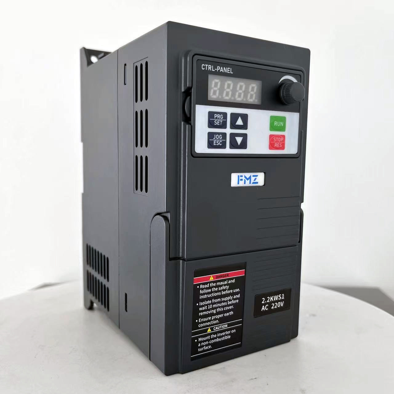 Top 10 vfd drive for motor solar vfd pump 0.75kw 1.5kw  2.2kw 4kw 5.5kw 220V 1 phase to 3 phase solar vfd pump drive