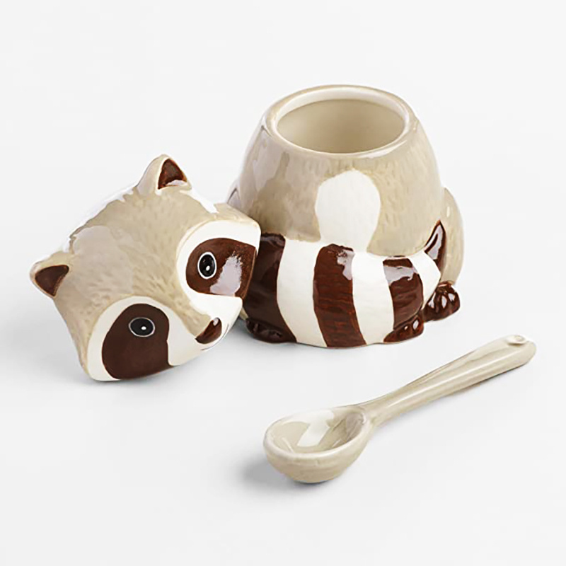 OEM unique raccoon empty storage ceramic jar set with lids cookie sugar nut candy food ceramic  kitchenware organizer stash jars