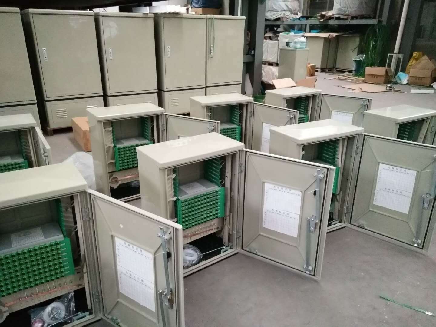 96 Cores Fiber Optic Cable Cross Connect Cabinet Fiber Distribution Hub For FTTH