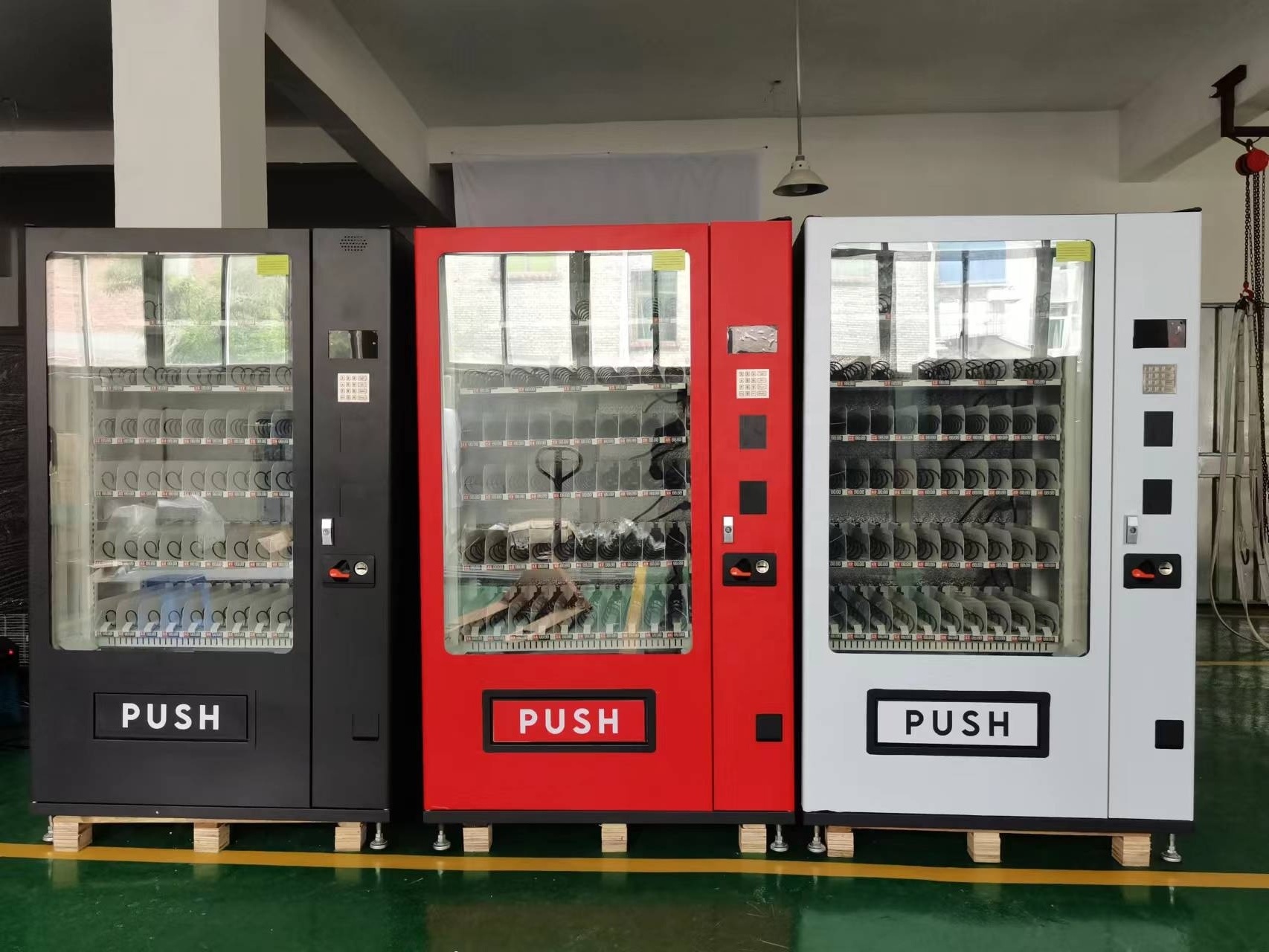 FOCUSVEND Hot Sell soda drink and snack combo vending machine with compressors