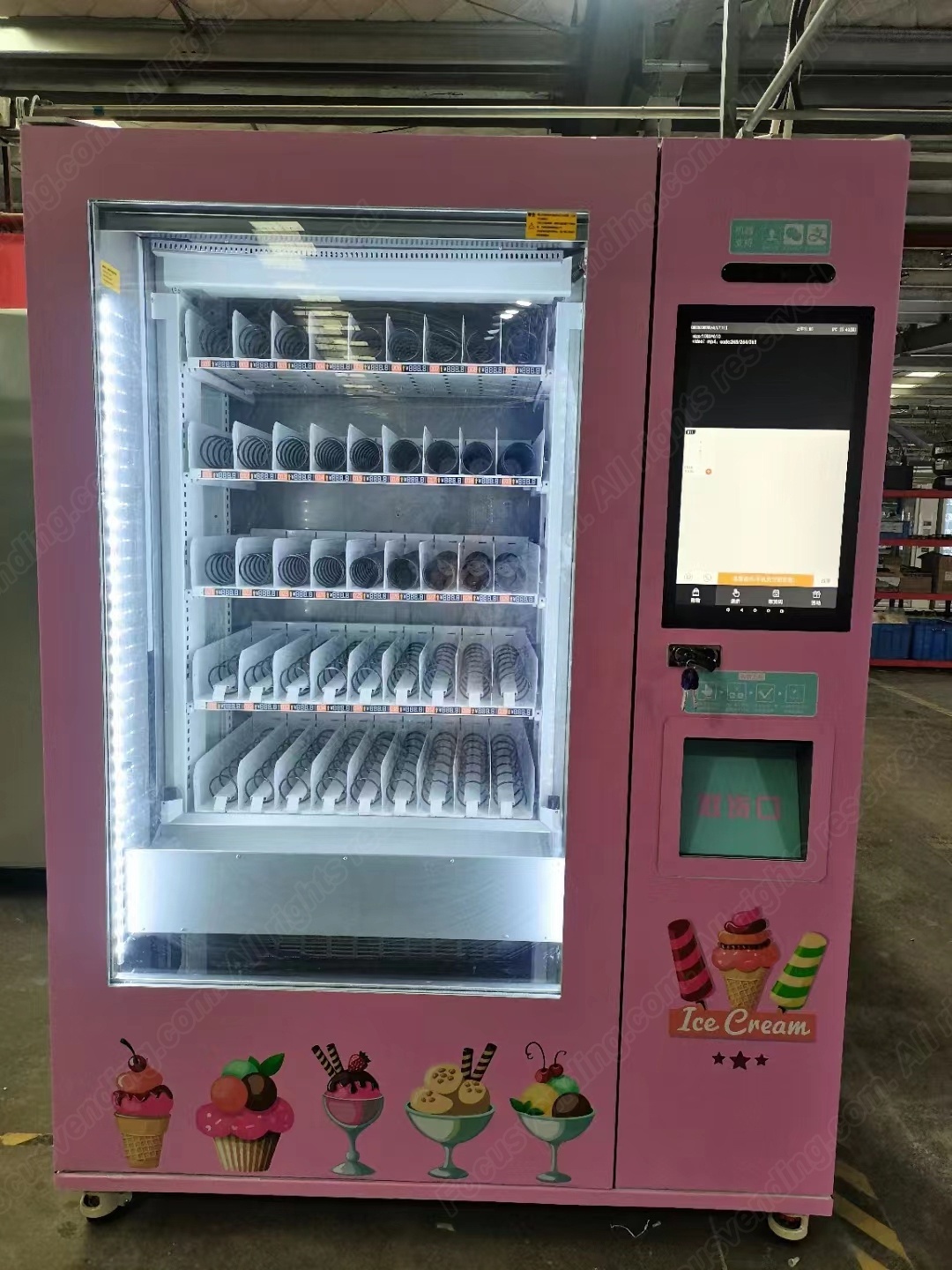 coins automatic frozen fruit smoothie blender vending machine in shopp mall