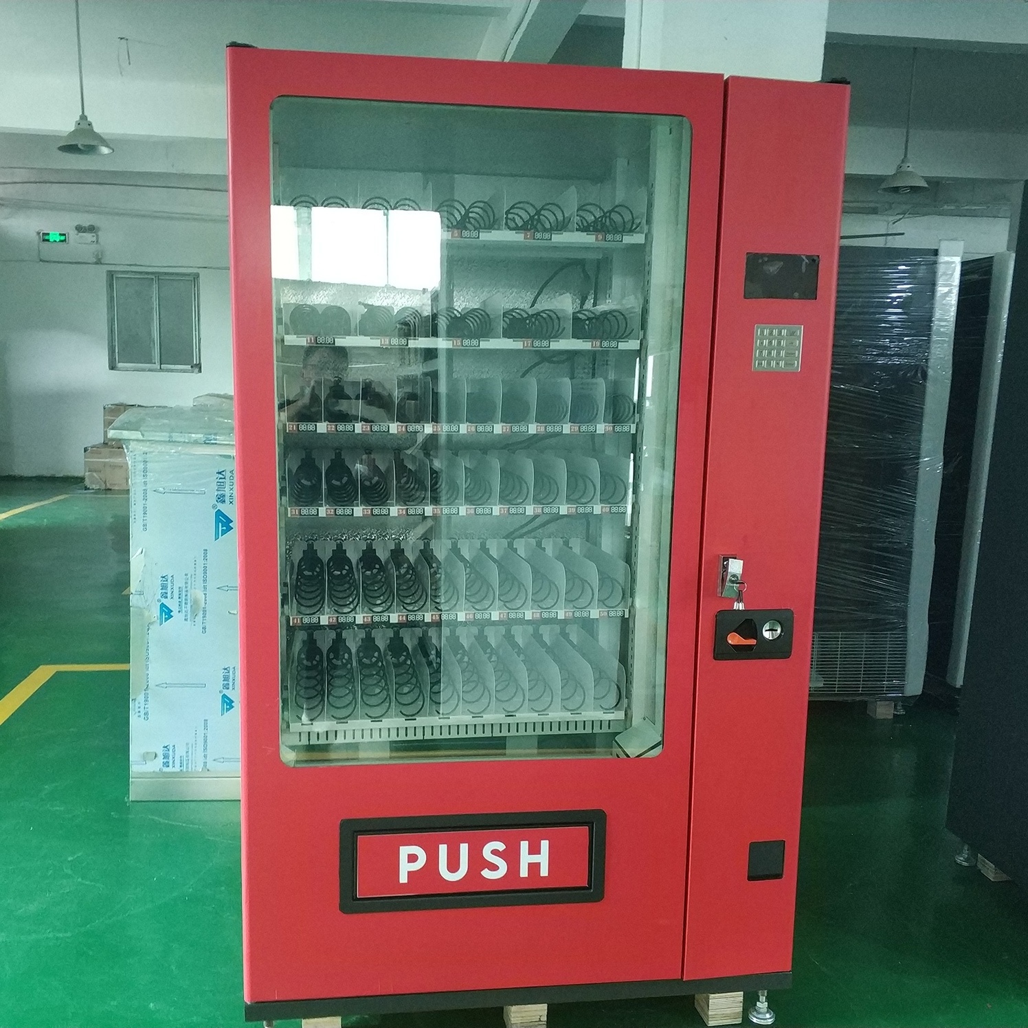 FOCUSVEND Hot Sell soda drink and snack combo vending machine with compressors