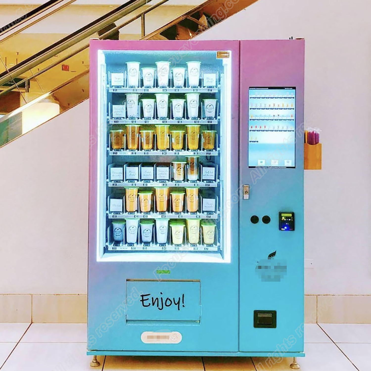 Bubble Tea Cooling Vending Machine With Elevator System