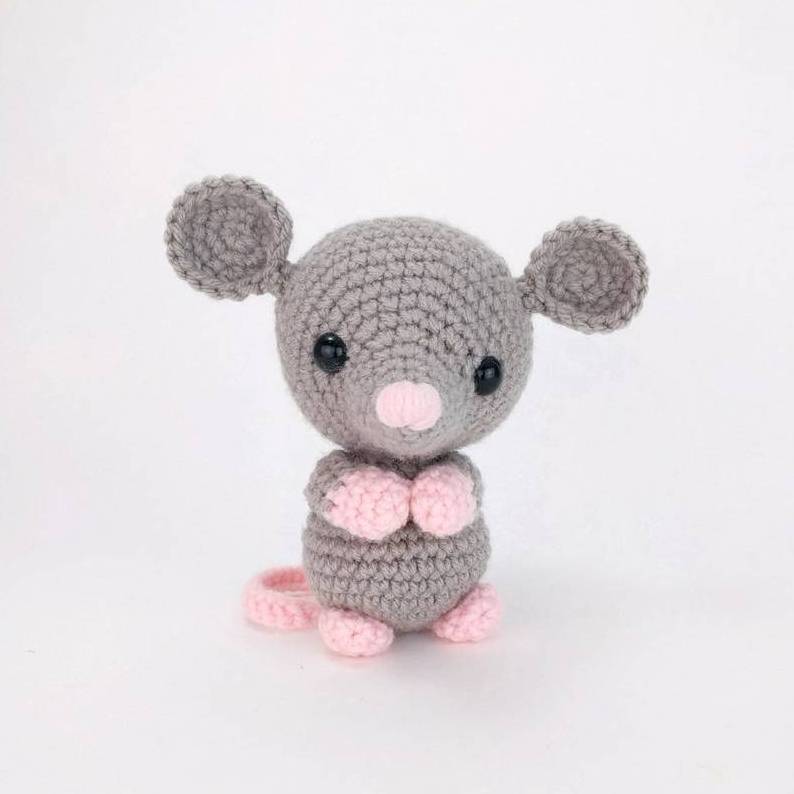 Super Lovely Crochet Tiny Mouse Cotton Stuffed Amigurumi Mouse Crochet Mini Toy