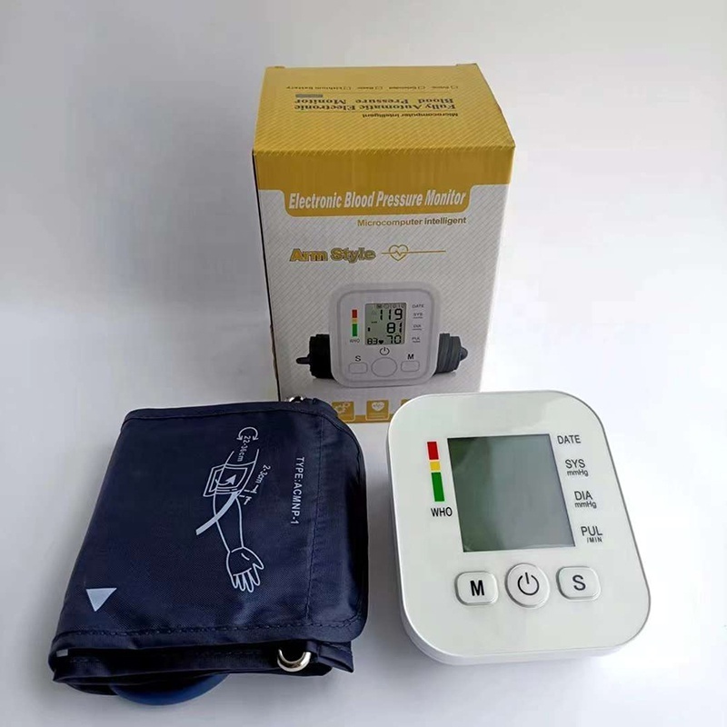 Easy to carry custom high quality large wrist blood pressure monitor wrist automatic digital monitor arm cuff connector