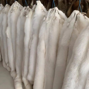 High quality natural white fox fur and raccoon fur skin pelt Animal fur wholesale