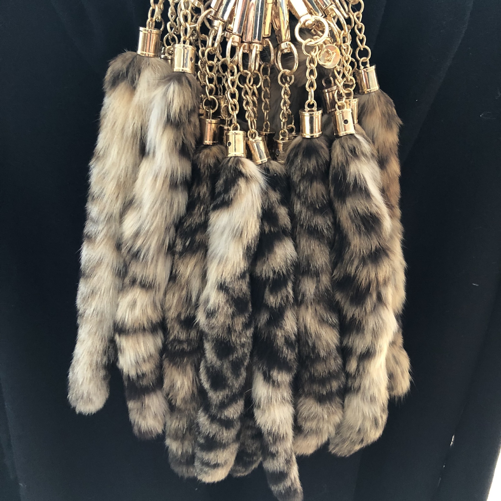 Wholesale Fashion Lovely Design Wholesale Natural South beaver fox tail keychain Real Civet tail Fox Fur Tail key chains