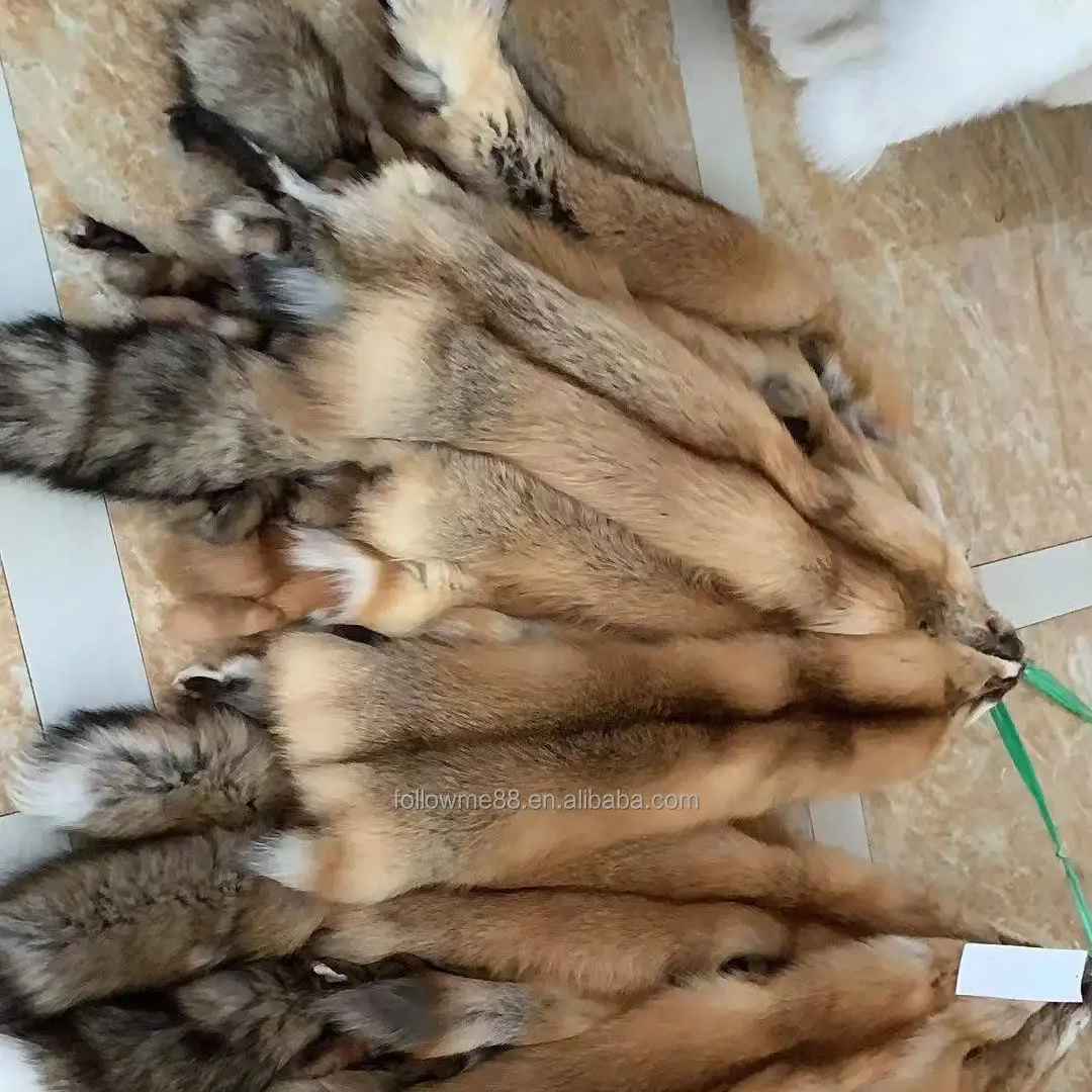 Wholesale High Quality Big Size Fluffy Large Natural Animal Pelt Real Red Fox Fur Skins Real Raccoon Skins