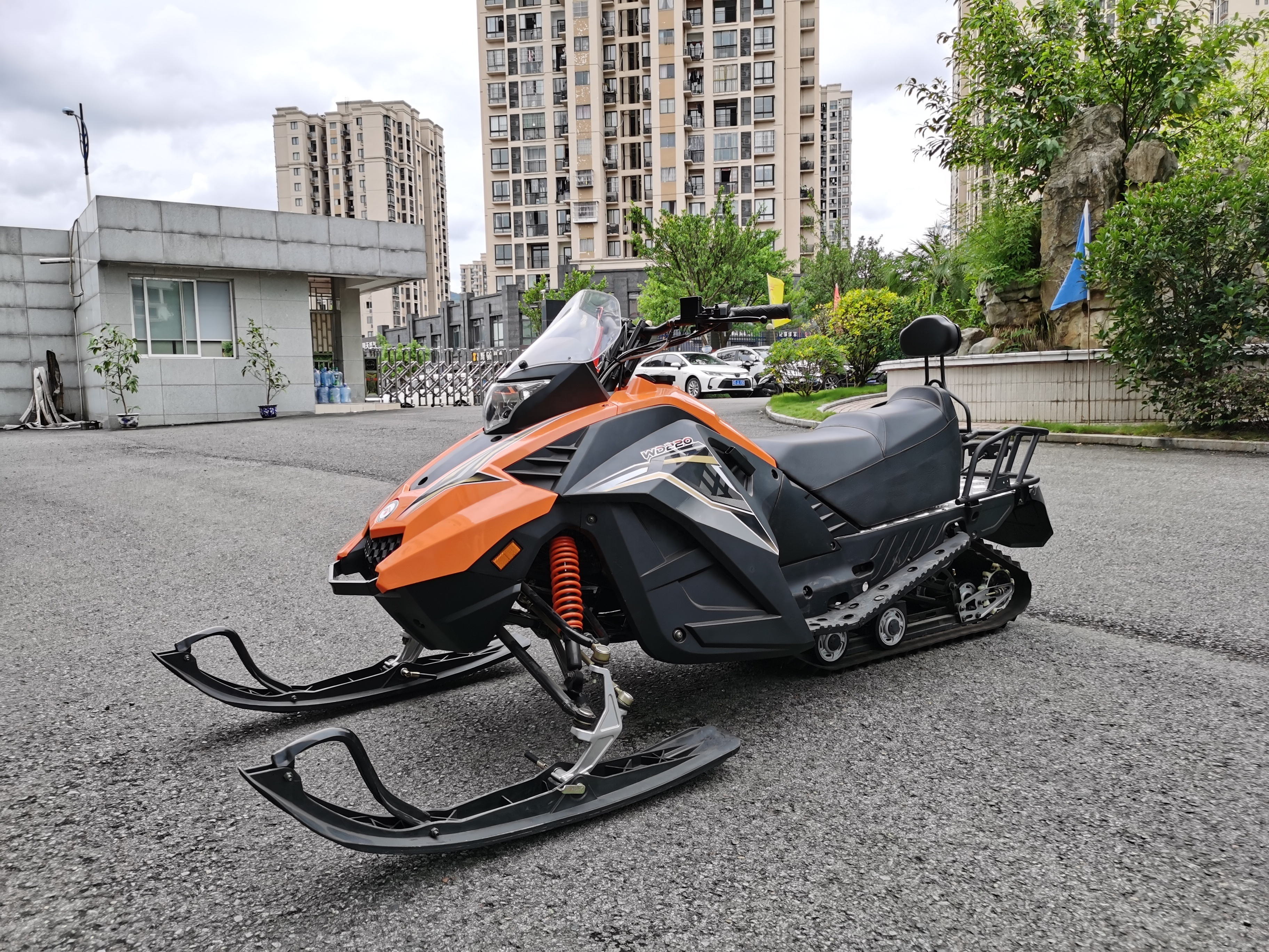 2024 Winter Sport Snow Scooter WIDEAL WD300 300CC Petrol  Polaris Snowmobile Ski