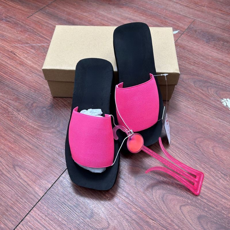 Outdoor Summer Beach Soft Rubber Sole Cute Platform Women Sexy Wanita Sandals