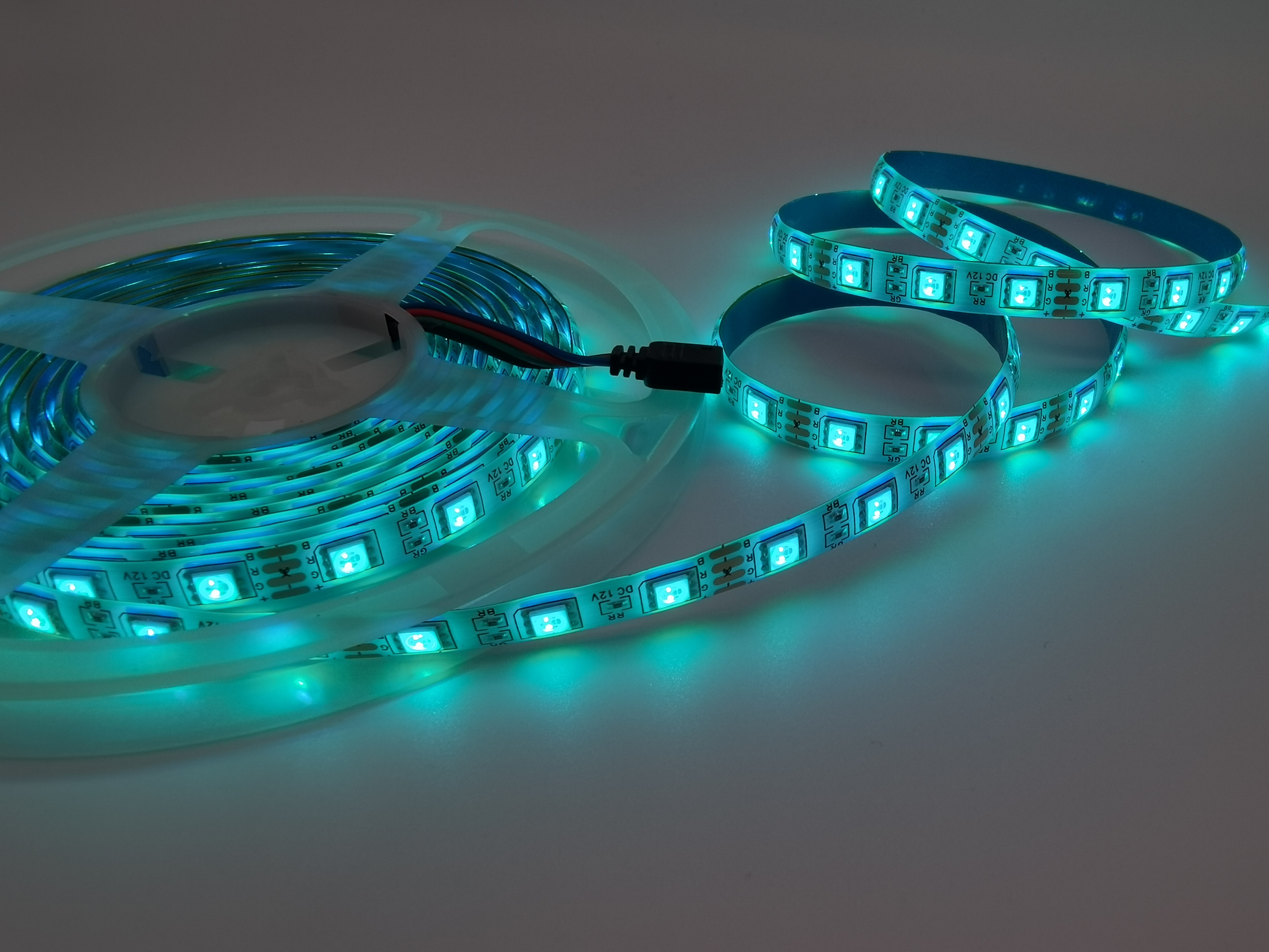 SMD 5050 RGB LED Strip Light 60LEDs/m Flexible RGB Color Changing LED Light Strip