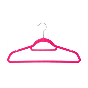 Wholesale Premium Black Nonslip Laundry Velvet Clothes Hangers Slim Flocked Hanger With Trouser Bar