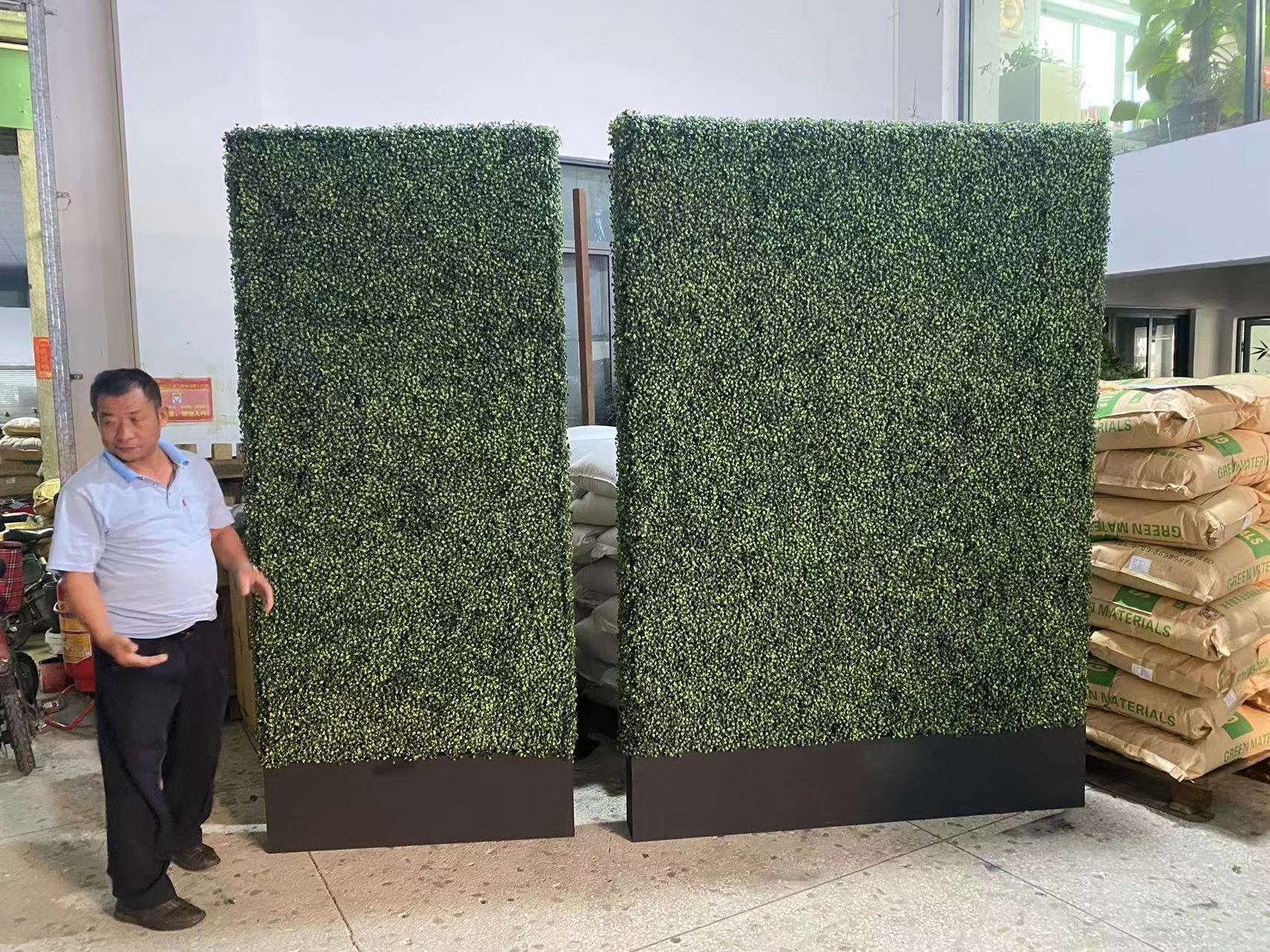 UV Resistant Artificial Boxwood Plant of Any Size Plastic Grass Wall Mounted on Wood Flower Pots