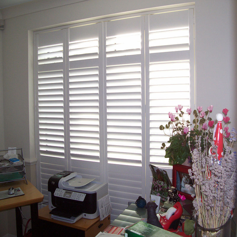 Wholesale Custom Made Waterproof Aluminum Alloy Snow White Louver Window Plantation Shutters