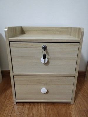 YQ FOREVER Modern and simple bedside cabinet with lock, bedside storage cabinet