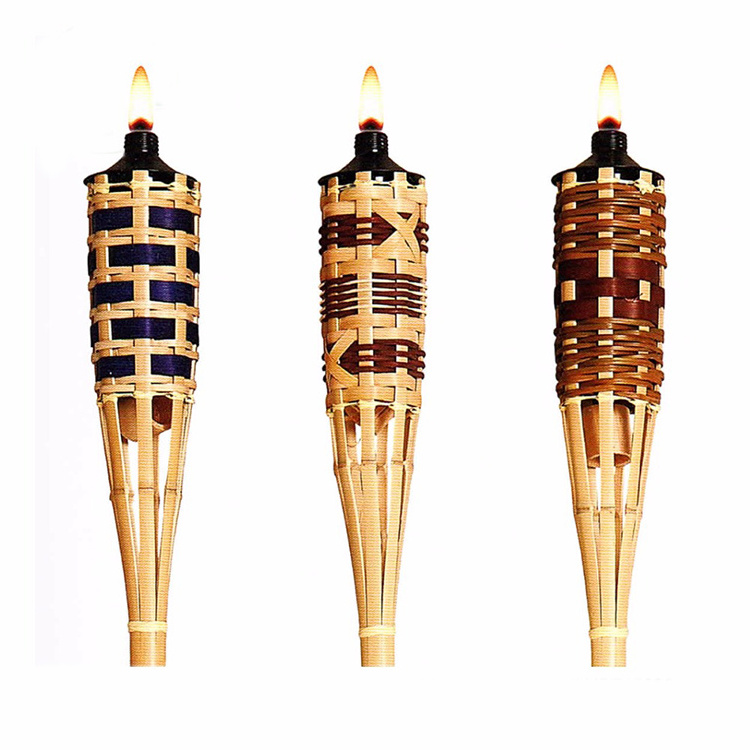 Garden Light Bamboo Torch with Black Metal Wick Holder for Outdoor Decoration.Wholesale cheap natural bamboo tiki torch