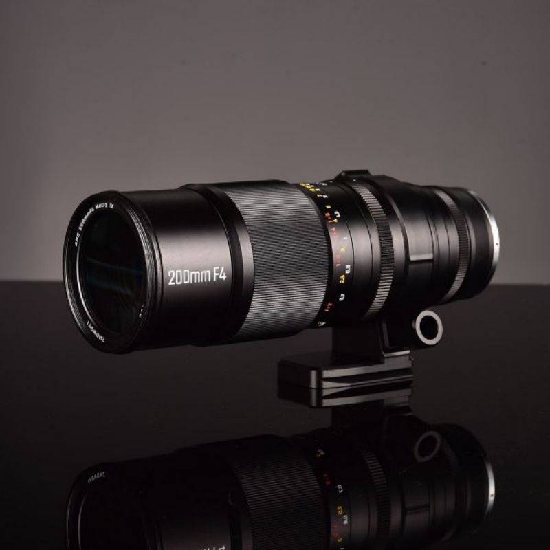 Lens mount allows photographers to achieve the superior stability of a 200mm F/4 full-frame telephoto macro lens