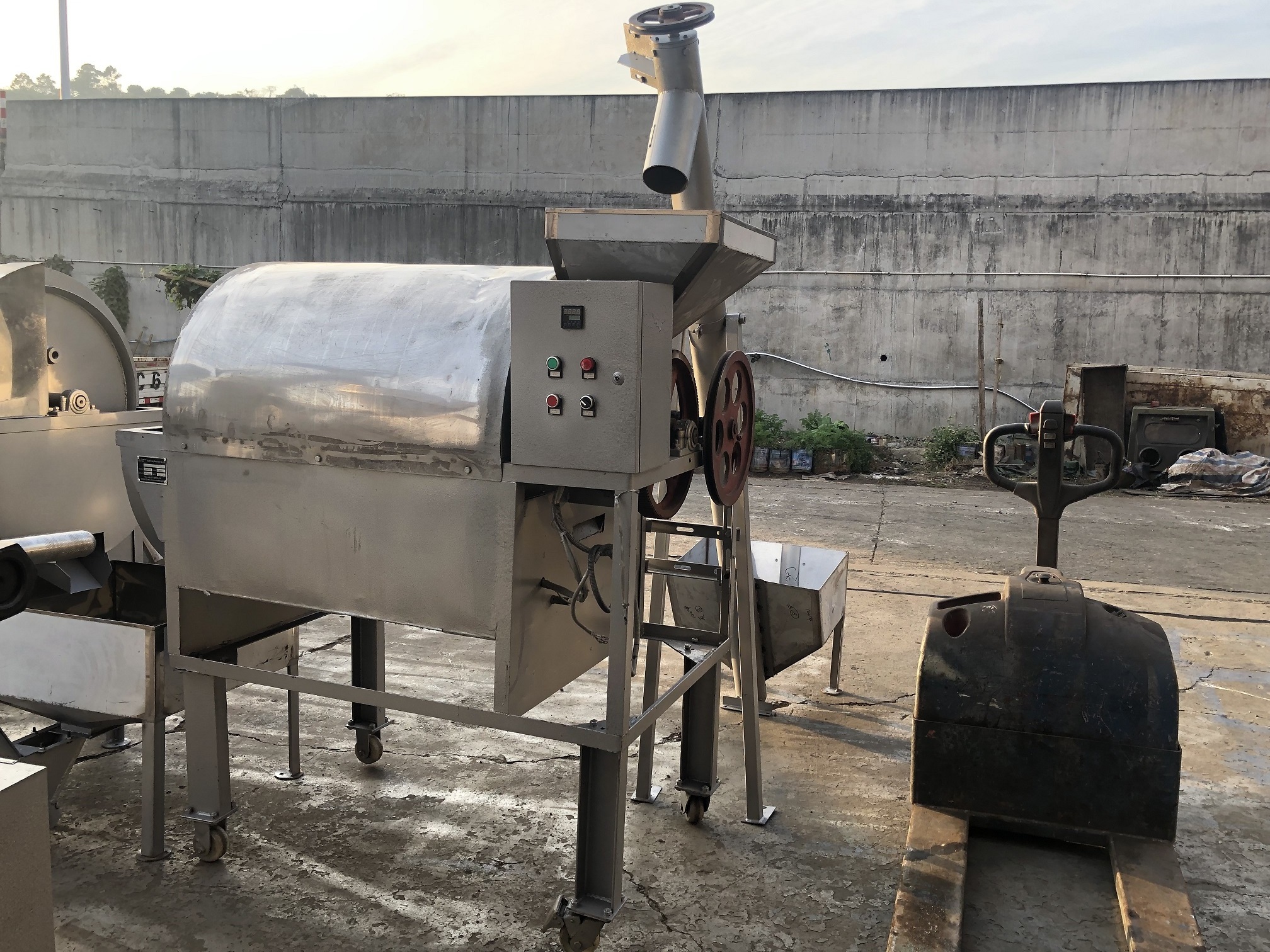 Automatic Electric Corn and Peanut Roaster Machine New and Used Nuts Processing Machines for Sale