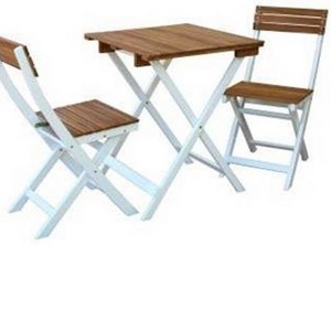 Set of Square Table and Folding Chairs, slats in Oil finish, white painted on legs