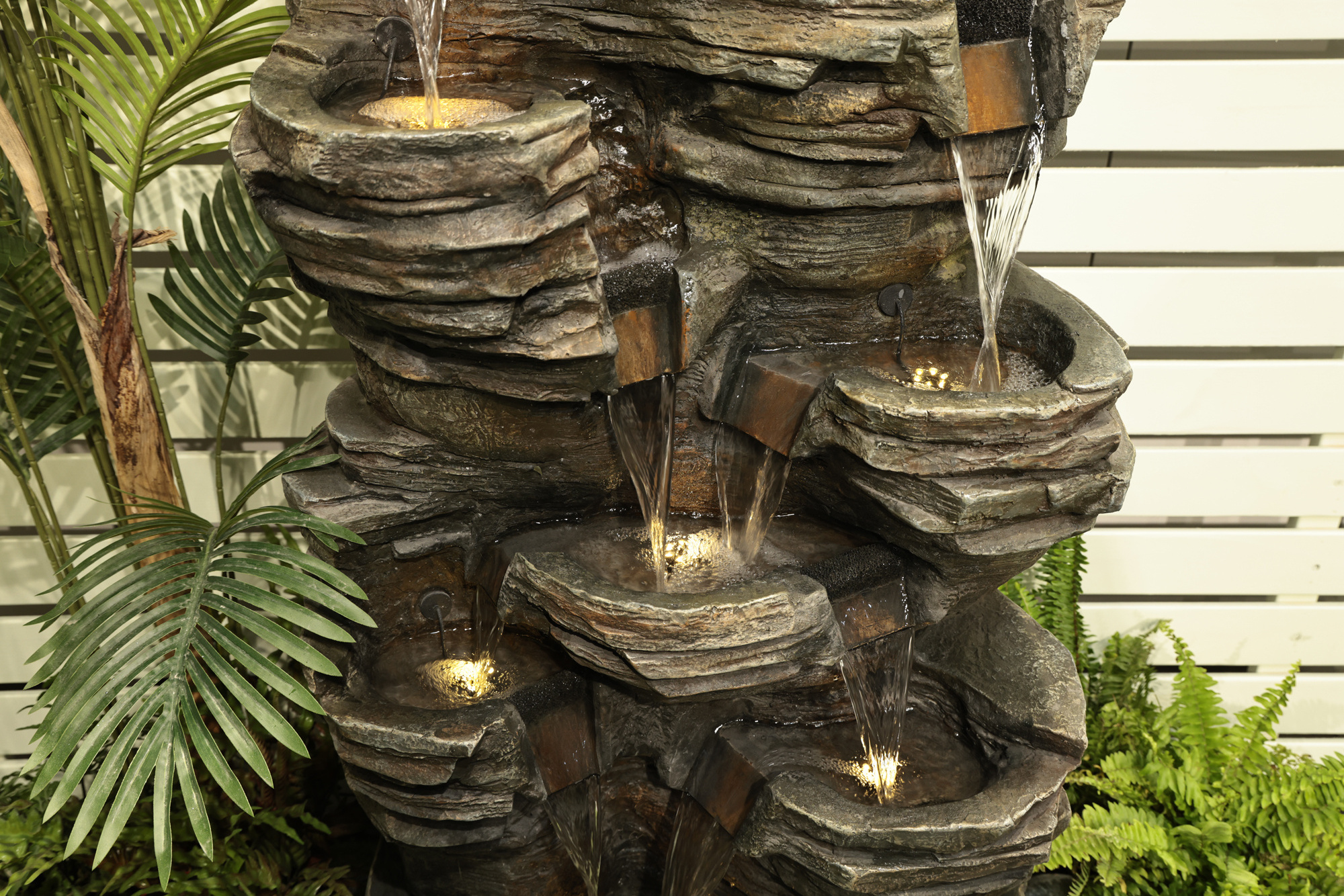 New Product Ideas 2023 Outdoor Water Fountain Waterfall Garden Resin Waterfall Water Fountain For Patio Porch Yard Decor